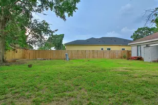 2703 Areba St, Houston, TX 77091 - Photo 38