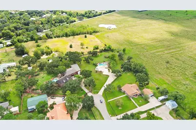 4003 Country Trails Street, Alvin, TX 77511 - Photo 12