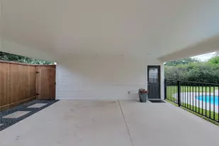 4326 Briarbend Dr, Houston, TX 77035 - Photo 42