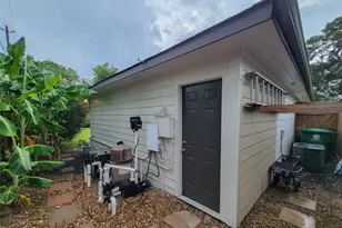 4326 Briarbend Dr, Houston, TX 77035 - Photo 44