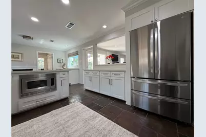4326 Briarbend Drive, Houston, TX 77035 - Photo 8
