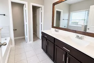 2306 Red Slate Dr, Rosharon, TX 77583 - Photo 6