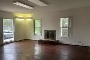 2215 Dorrington St, Houston, TX 77030 - Photo 6