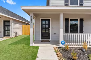 9915 Opal Stone Wy, Conroe, TX 77306 - Photo 2