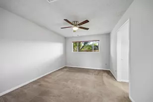 1605 Cypress Hollow St, Pearland, TX 77581 - Photo 18