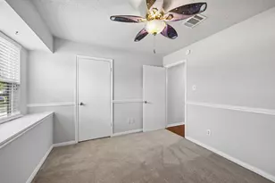 1605 Cypress Hollow St, Pearland, TX 77581 - Photo 16