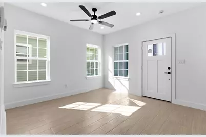 428 Rhode Island St, Houston, TX 77029 - Photo 10