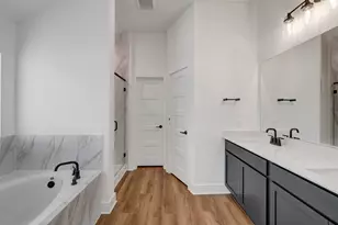 1815 Sleeping Hls Dr, Rosenberg, TX 77471 - Photo 10