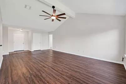 9104 Dolphin Circle, Texas City, TX 77591 - Photo 10