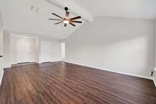 9104 Dolphin Cir, Texas City, TX 77591 - Photo 10