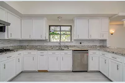 714 Sandpiper Drive, Sugar Land, TX 77478 - Photo 12