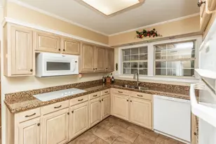 2620 Gladys Ave, Beaumont, TX 77702 - Photo 14