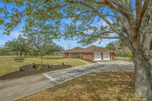 1002 Howe Dr, College Station, TX 77845 - Photo 2