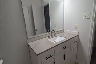 9223 Grove Haven Dr, Houston, TX 77083 - Photo 12