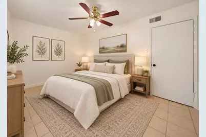 5704 Edgemoor Drive #62, Houston, TX 77081 - Photo 16