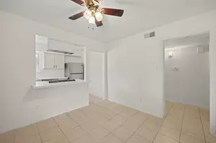 5704 Edgemoor Dr, Houston, TX 77081 - Photo 8