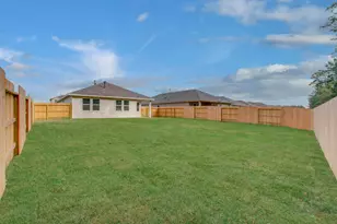 225 Little Spg Ct, Anahuac, TX 77514 - Photo 40