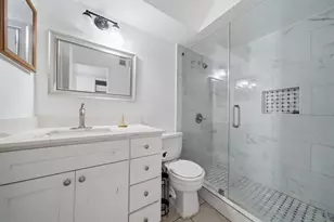 10075 Westpark Dr, Houston, TX 77042 - Photo 6