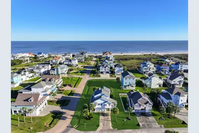 14407 Spyglass Circle, Galveston, TX 77554 - Photo 42