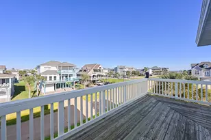 14407 Spyglass Cir, Galveston, TX 77554 - Photo 32