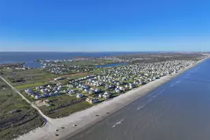 14407 Spyglass Cir, Galveston, TX 77554 - Photo 44