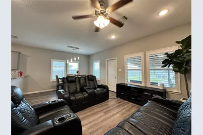 727 Road 5105, Cleveland, TX 77327 - Photo 18