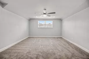 10802 Sagetrail Dr, Houston, TX 77089 - Photo 16