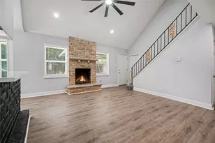 10802 Sagetrail Dr, Houston, TX 77089 - Photo 4