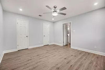 10802 Sagetrail Drive, Houston, TX 77089 - Photo 12