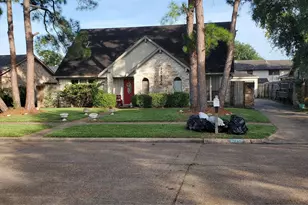 10350 Sageglow Dr, Houston, TX 77089 - Photo 2