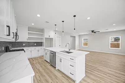 8203 Gladstone Street, Houston, TX 77051 - Photo 10