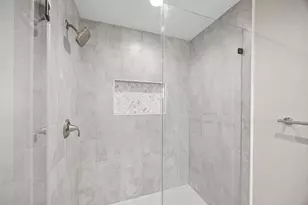 8203 Gladstone St, Houston, TX 77051 - Photo 28
