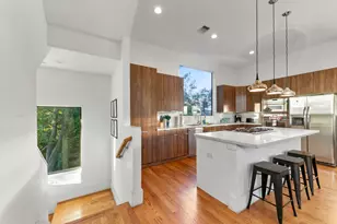 608 Oakley St, Houston, TX 77006 - Photo 14