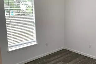 11950 Greenloch Ln, Houston, TX 77044 - Photo 10