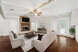 2310 Walnut Bend Ln, Houston, TX 77042 - Photo 8