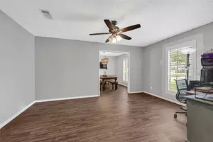 27113 S Harlan Ln, Conroe, TX 77385 - Photo 12