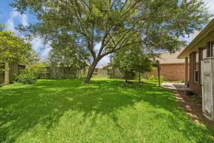 1619 S Lago Vista Dr, Pearland, TX 77581 - Photo 30