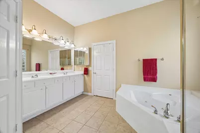 1619 S Lago Vista Drive, Pearland, TX 77581 - Photo 20