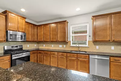 2005 Borthwick Lane, Conroe, TX 77301 - Photo 8