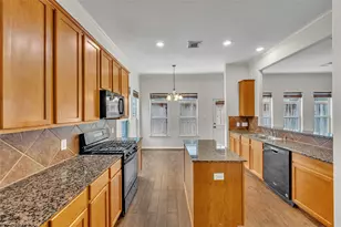 2614 Shady Acres Ct, Houston, TX 77008 - Photo 12