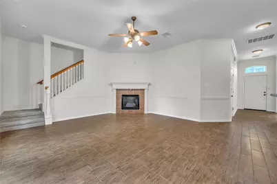 2614 Shady Acres Court, Houston, TX 77008 - Photo 8