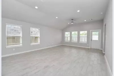 11011 Gardenia Creek Drive, Houston, TX 77044 - Photo 12