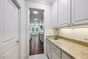 1717 Creek Dr, Houston, TX 77055 - Photo 20