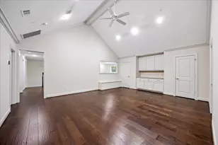 1717 Creek Dr, Houston, TX 77055 - Photo 40