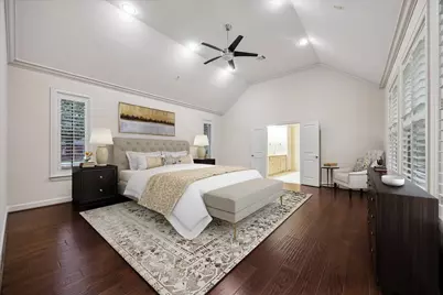 1717 Creek Drive, Houston, TX 77055 - Photo 2