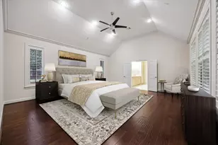 1717 Creek Dr, Houston, TX 77055 - Photo 2