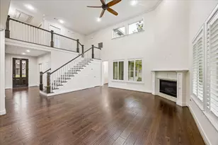 1717 Creek Dr, Houston, TX 77055 - Photo 20