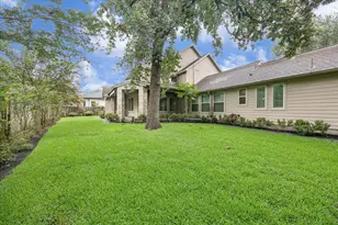1717 Creek Dr, Houston, TX 77055 - Photo 42