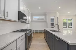 4317 Roseland St, Houston, TX 77006 - Photo 4