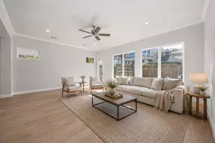 4317 Roseland St, Houston, TX 77006 - Photo 10
